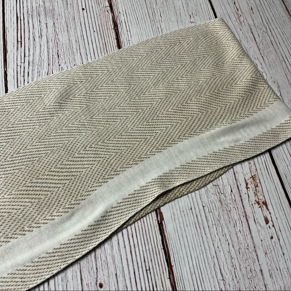 Michael Kors Scarf - Picture 6 of 6